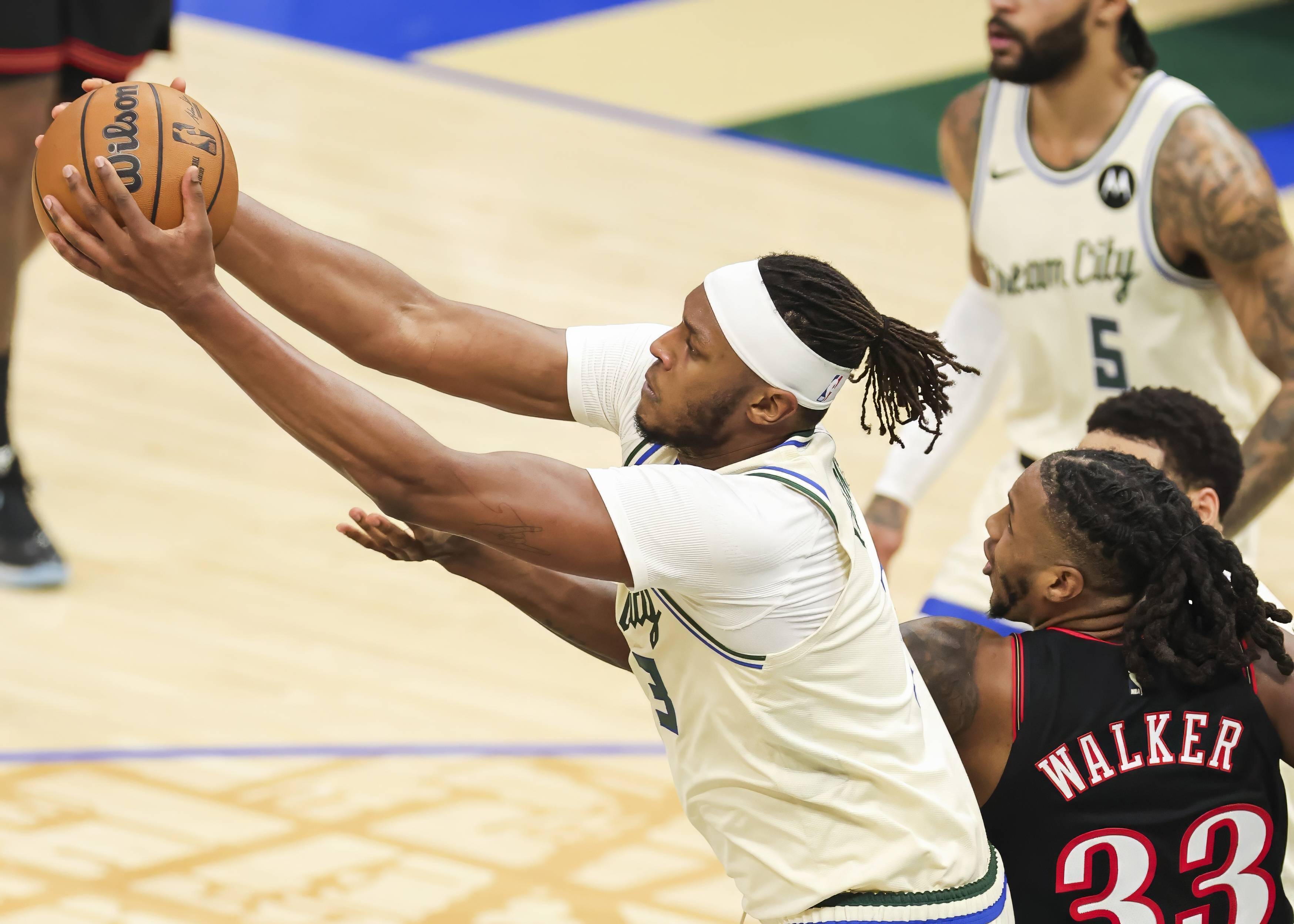 开云平台下载链接 -冲刺阶段密尔沃基雄鹿扳平良机：NBA常规赛节点到来；管理层满意；球探报告显示潜力的简单介绍